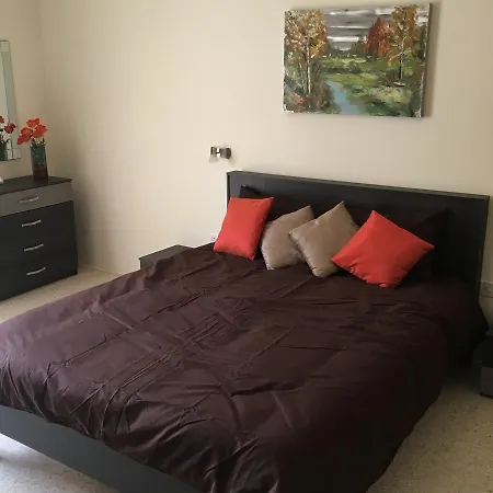Large 3 Bedroom House Swieqi Semesterbostad Is-Swieqi