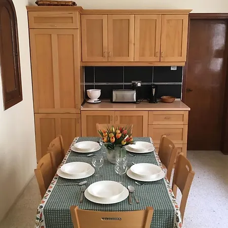 Large 3 Bedroom House Swieqi Semesterbostad *